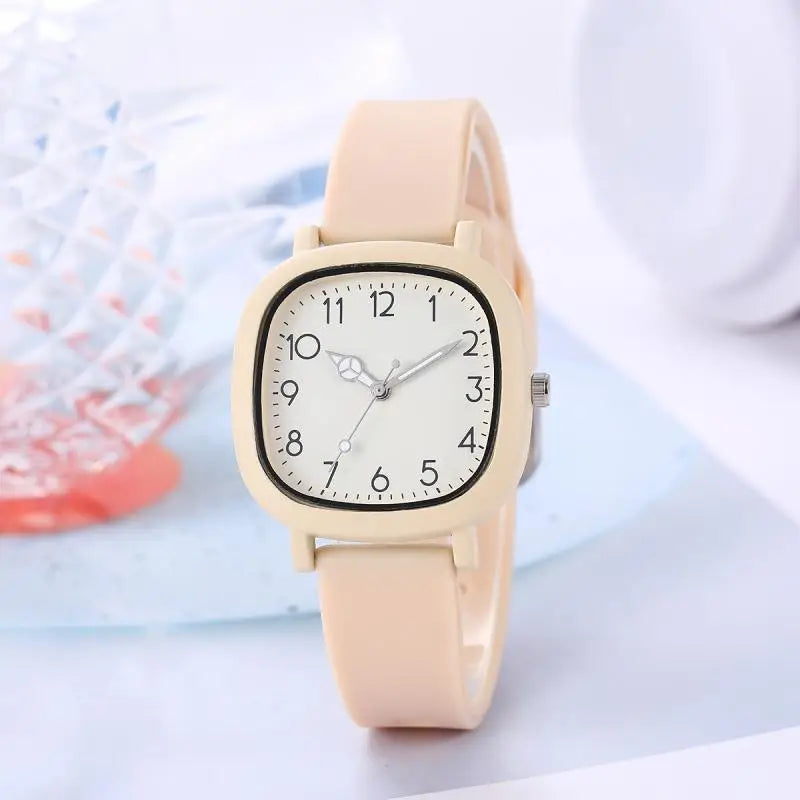 Fashion Women's Quartz Watch with Silicone Strap