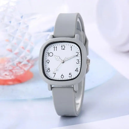 Fashion Women's Quartz Watch with Silicone Strap
